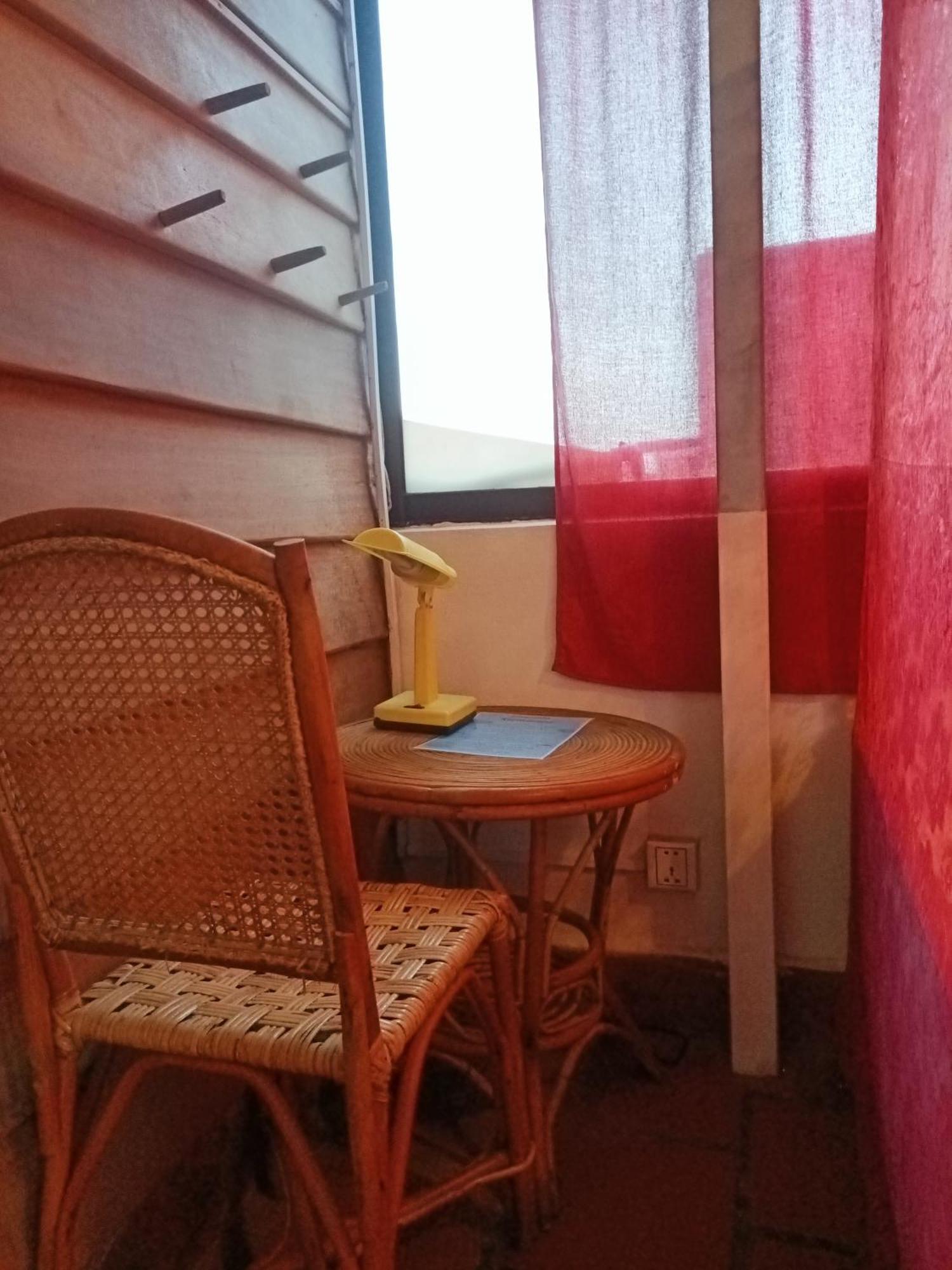 Ganesha Hostel Battambang Room photo