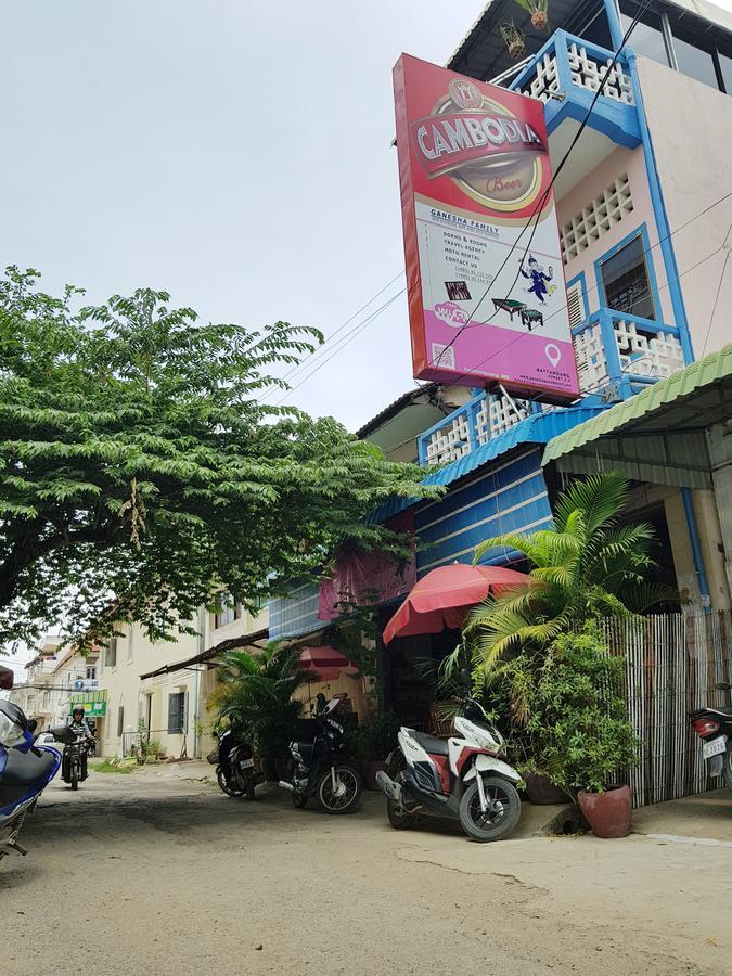Ganesha Hostel Battambang Exterior photo