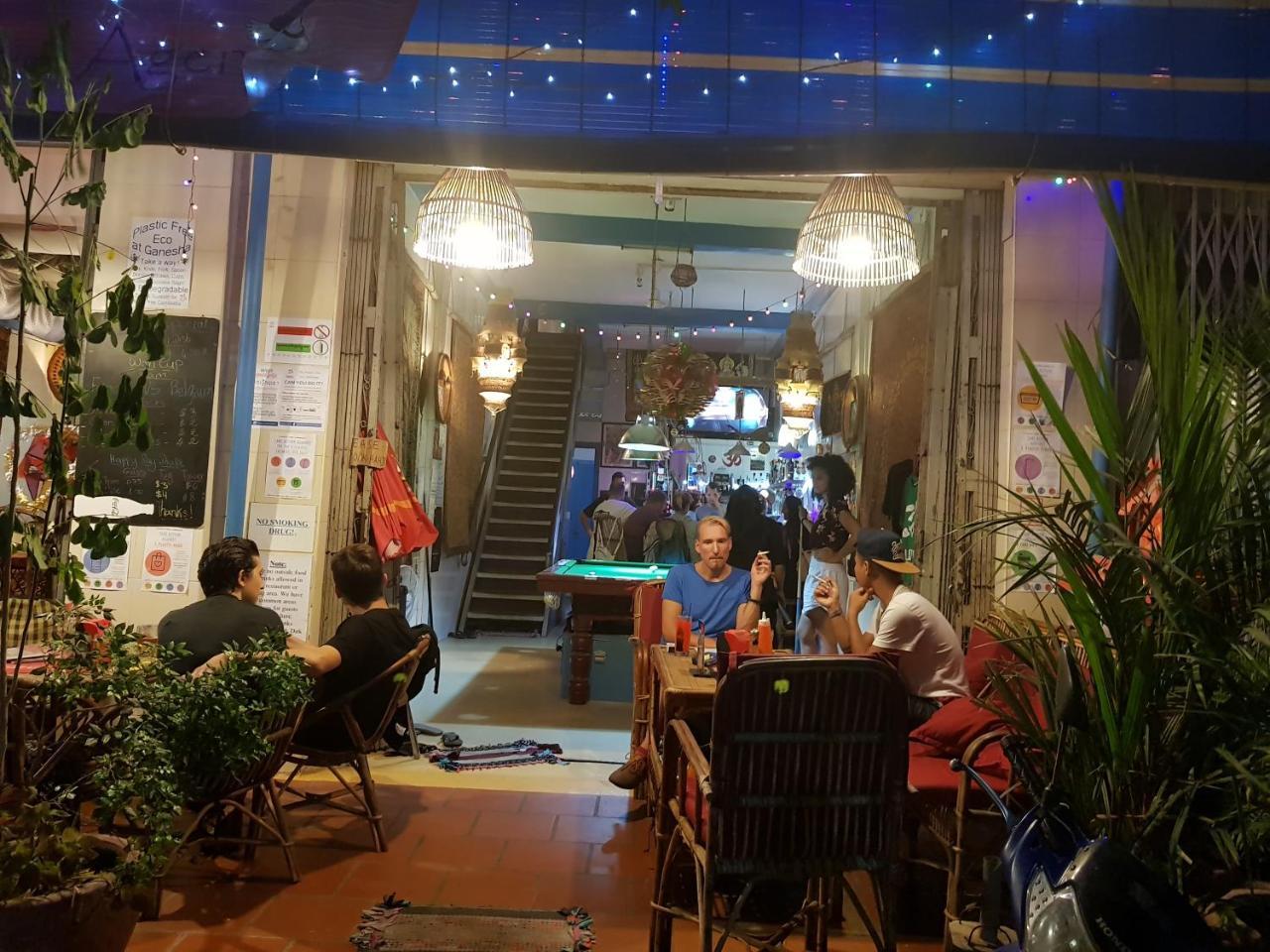 Ganesha Hostel Battambang Exterior photo